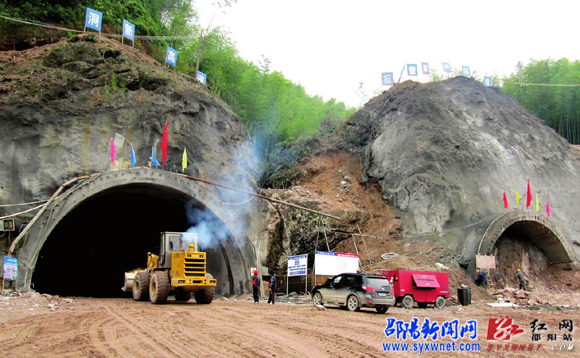 洞溆高速公路最新消息,洞溆高速公路最新消息与一段温馨的旅程